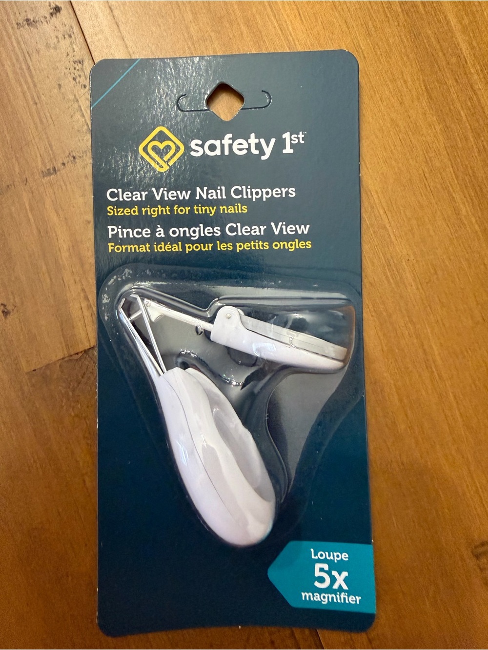 Safety 1st White Clear View Nail Clippers with 5x Magnifier